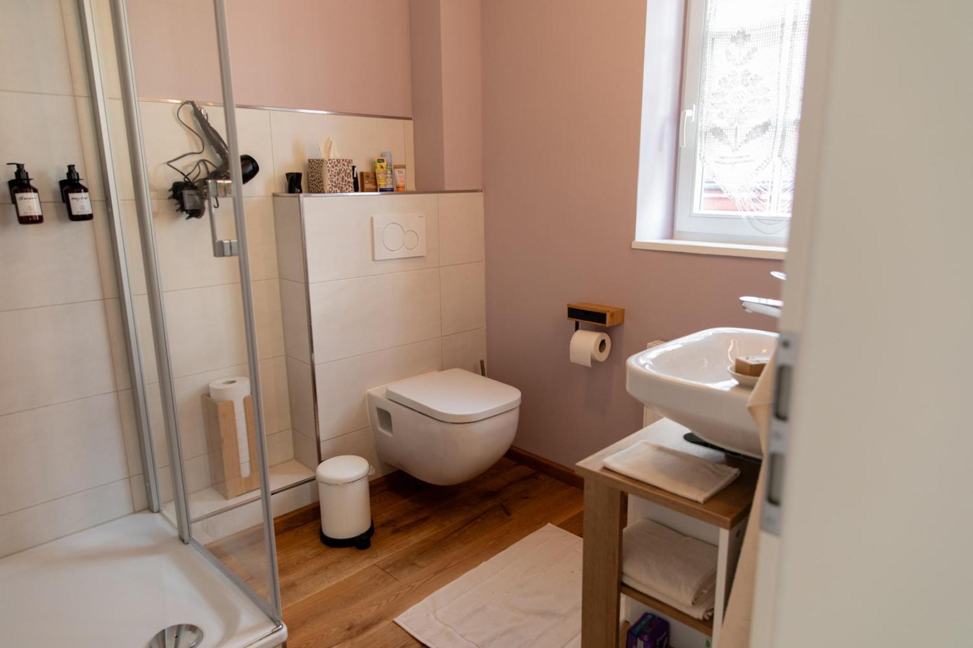 Altstadt Apartment Am Dom Wetzlar, 1 Zi, Kueche, Bad Mit Parkplatz Am Grundstueck Exteriör bild